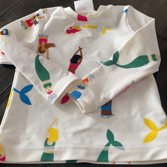 Hanna Anderson girl size 3 swimsuit top mermaids - Picture 2 of 4